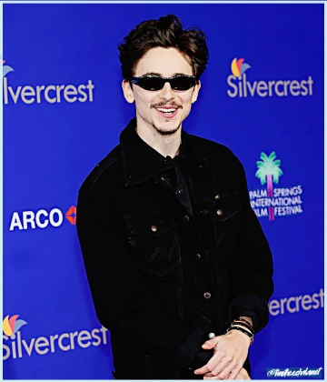 Imagem recente de timotheechalamet