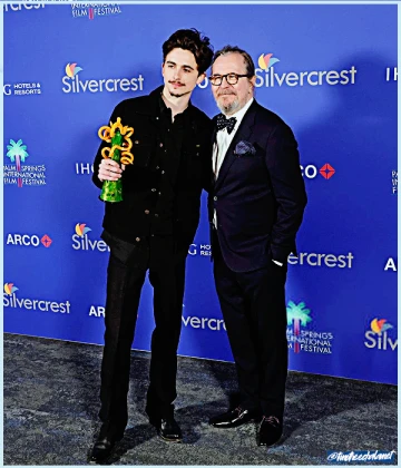 Imagem recente de timotheechalamet