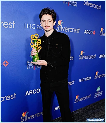 Imagem recente de timotheechalamet