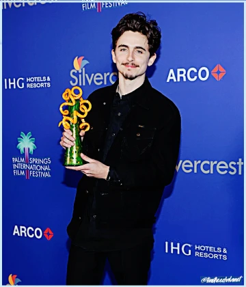 Imagem recente de timotheechalamet