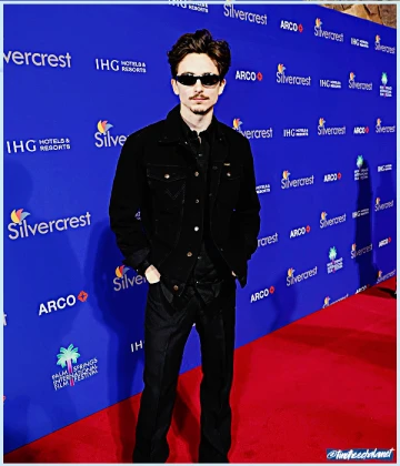 Imagem recente de timotheechalamet