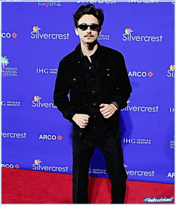 Imagem recente de timotheechalamet