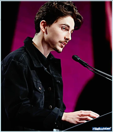 Imagem recente de timotheechalamet