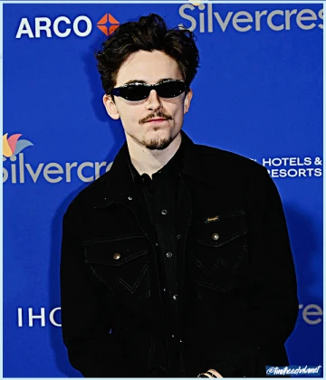 Imagem recente de timotheechalamet