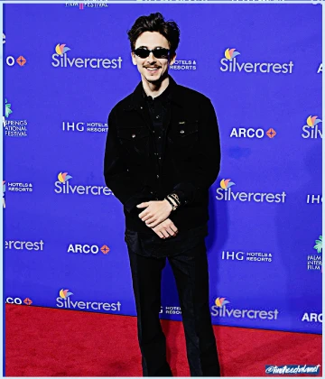 Imagem recente de timotheechalamet