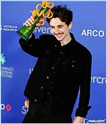 Imagem recente de timotheechalamet