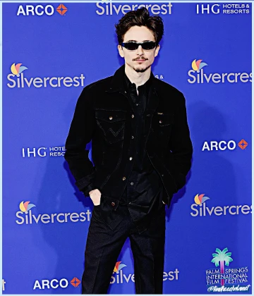 Imagem recente de timotheechalamet