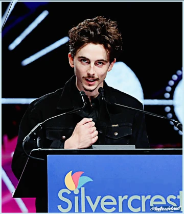 Imagem recente de timotheechalamet