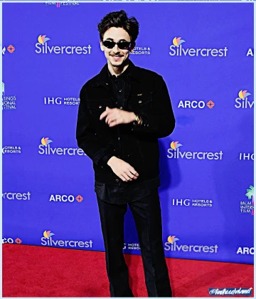 Imagem recente de timotheechalamet