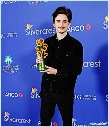 Imagem recente de timotheechalamet