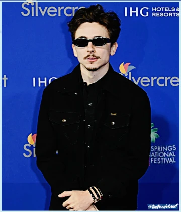 Imagem recente de timotheechalamet