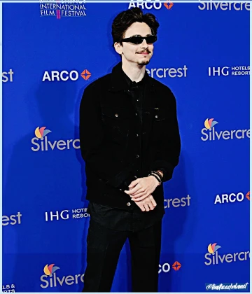 Imagem recente de timotheechalamet