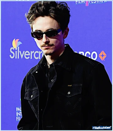 Imagem recente de timotheechalamet