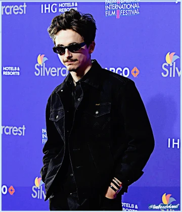 Imagem recente de timotheechalamet