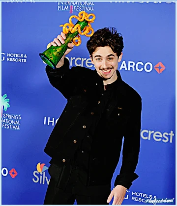 Imagem recente de timotheechalamet