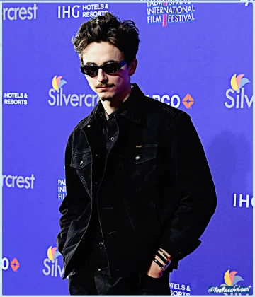 Imagem recente de timotheechalamet