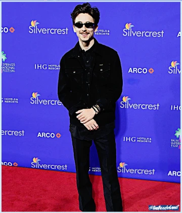 Imagem recente de timotheechalamet