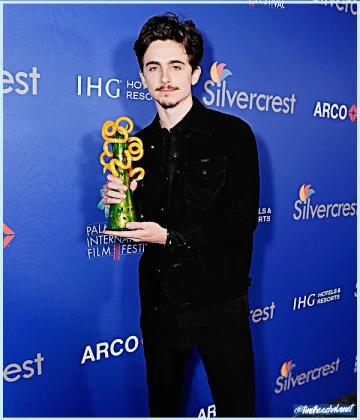 Imagem recente de timotheechalamet