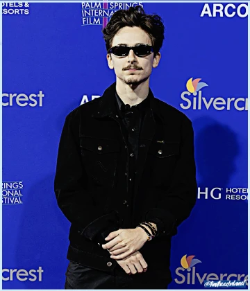 Imagem recente de timotheechalamet