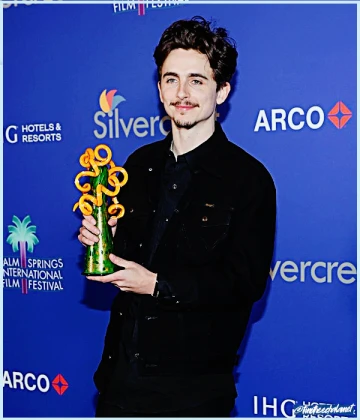 Imagem recente de timotheechalamet