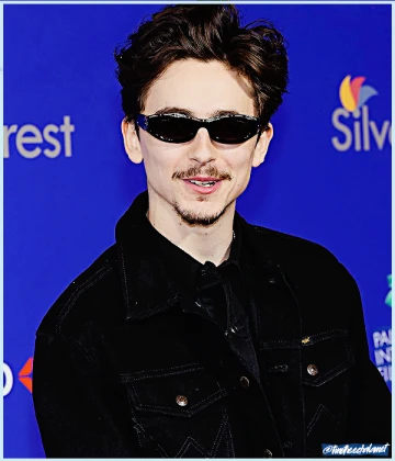 Imagem recente de timotheechalamet