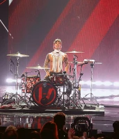 Imagem recente de twentyonepilots