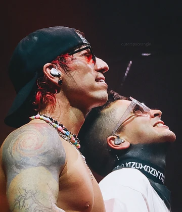 Imagem recente de twentyonepilots