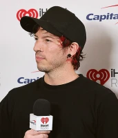 Imagem recente de twentyonepilots