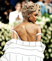 Imagem recente de tyla