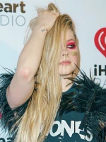 Imagem recente de undermyskin