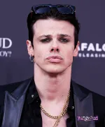 Imagem recente de yungblud