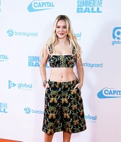 Imagem recente de zara_larsson