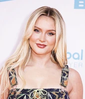 Imagem recente de zara_larsson