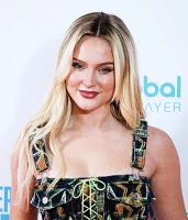 Imagem recente de zara_larsson