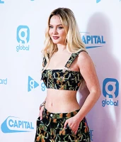 Imagem recente de zara_larsson