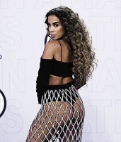 Imagem recente de _anitta