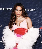 Imagem recente de _anitta