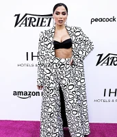 Imagem recente de _anitta