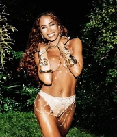 Imagem recente de _anitta