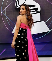 Imagem recente de _anitta