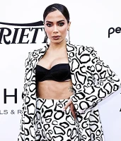 Imagem recente de _anitta