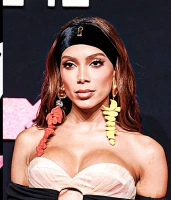 Imagem recente de _anitta