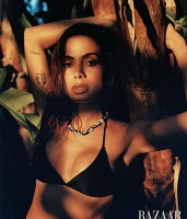 Imagem recente de _anitta