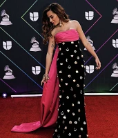 Imagem recente de _anitta