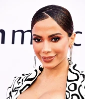 Imagem recente de _anitta