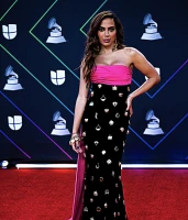 Imagem recente de _anitta