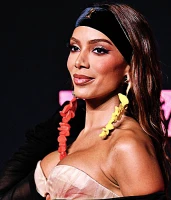 Imagem recente de _anitta