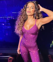 Imagem recente de _anitta