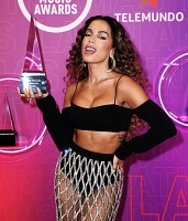 Imagem recente de _anitta