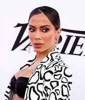 Imagem recente de _anitta